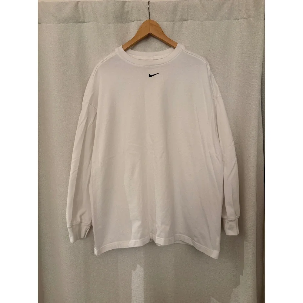 Nike Long Sleeve T-Shirt Mens Large White Center Swoosh Oversized Fit Tee